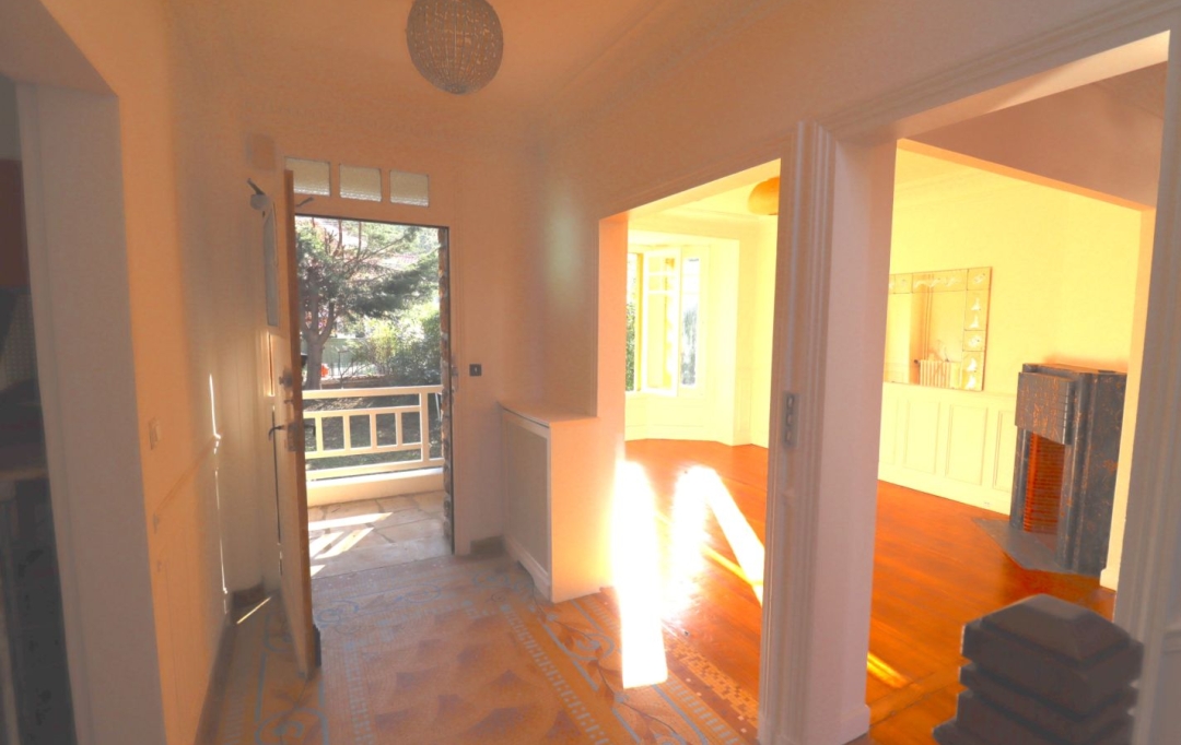 Annonces ANTONY : Maison / Villa | CACHAN (94230) | 193 m2 | 836 000 € 