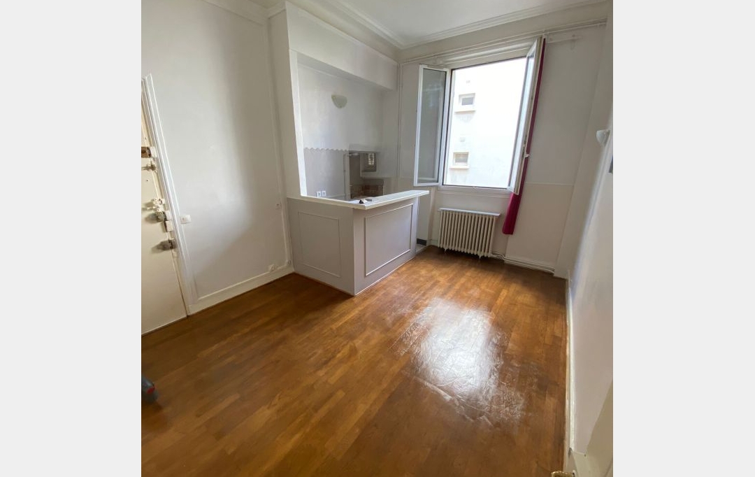 Annonces ANTONY : Appartement | CHARENTON-LE-PONT (94220) | 30 m2 | 1 150 € 